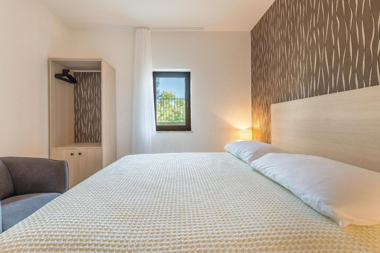 Apartments Ivana-Mira オクルグ・ゴルニ エクステリア 写真