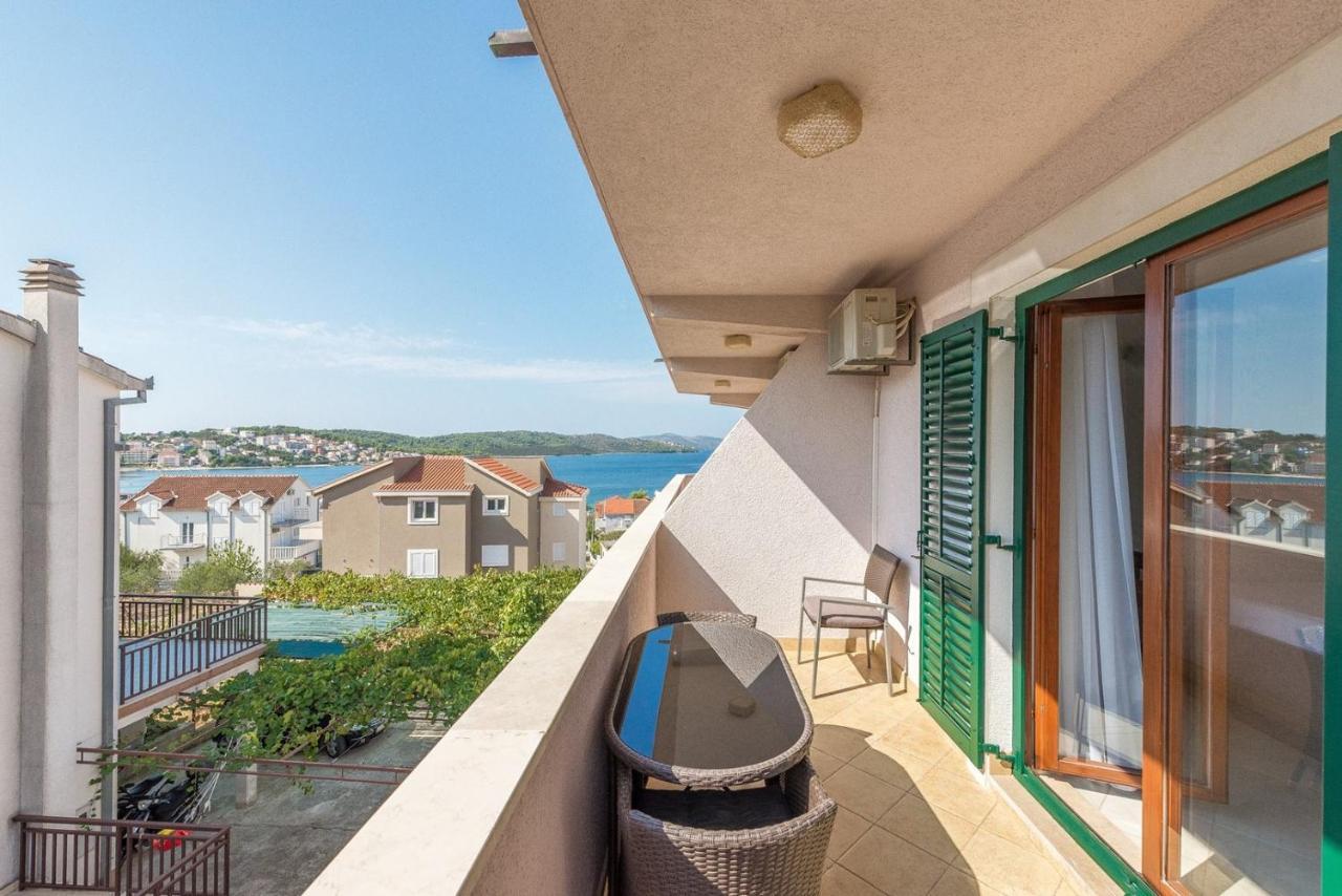 Apartments Ivana-Mira オクルグ・ゴルニ エクステリア 写真