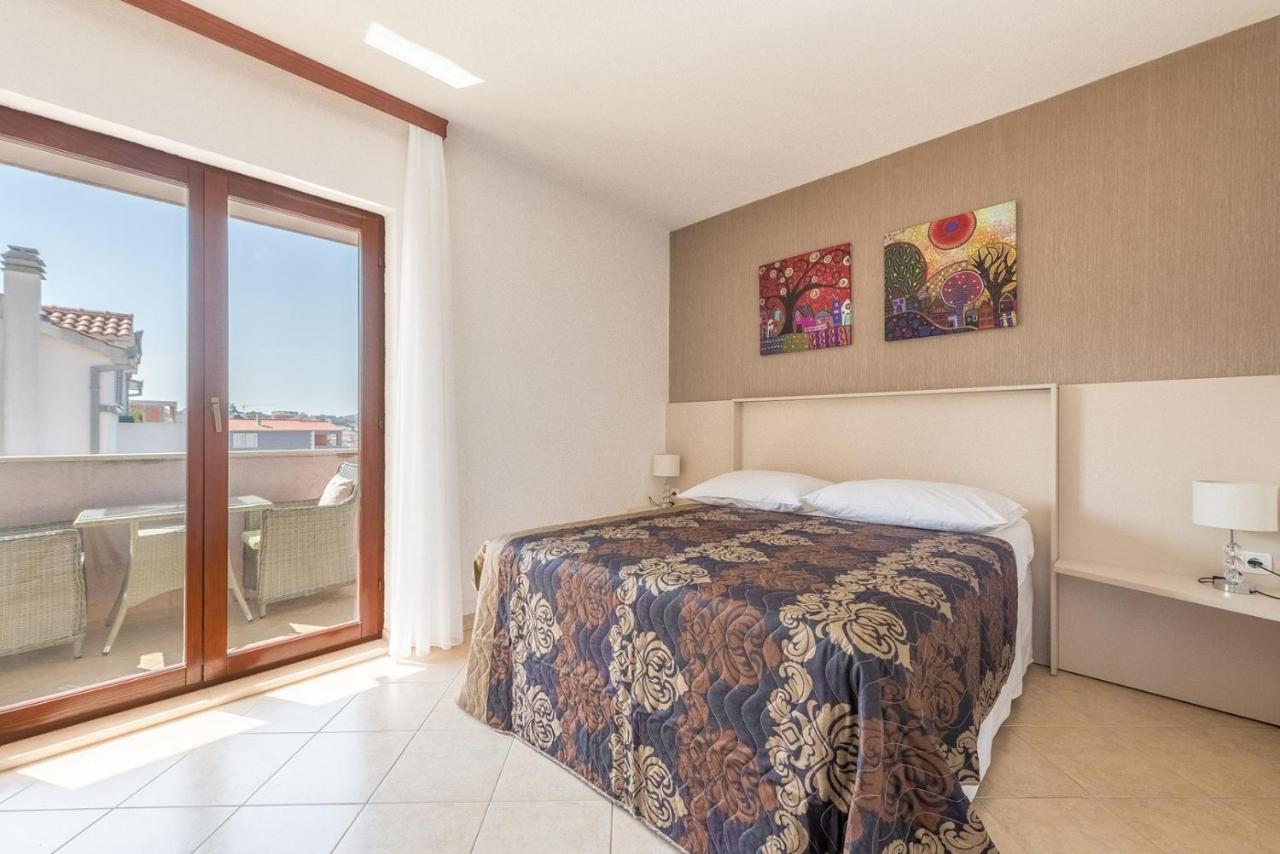 Apartments Ivana-Mira オクルグ・ゴルニ エクステリア 写真