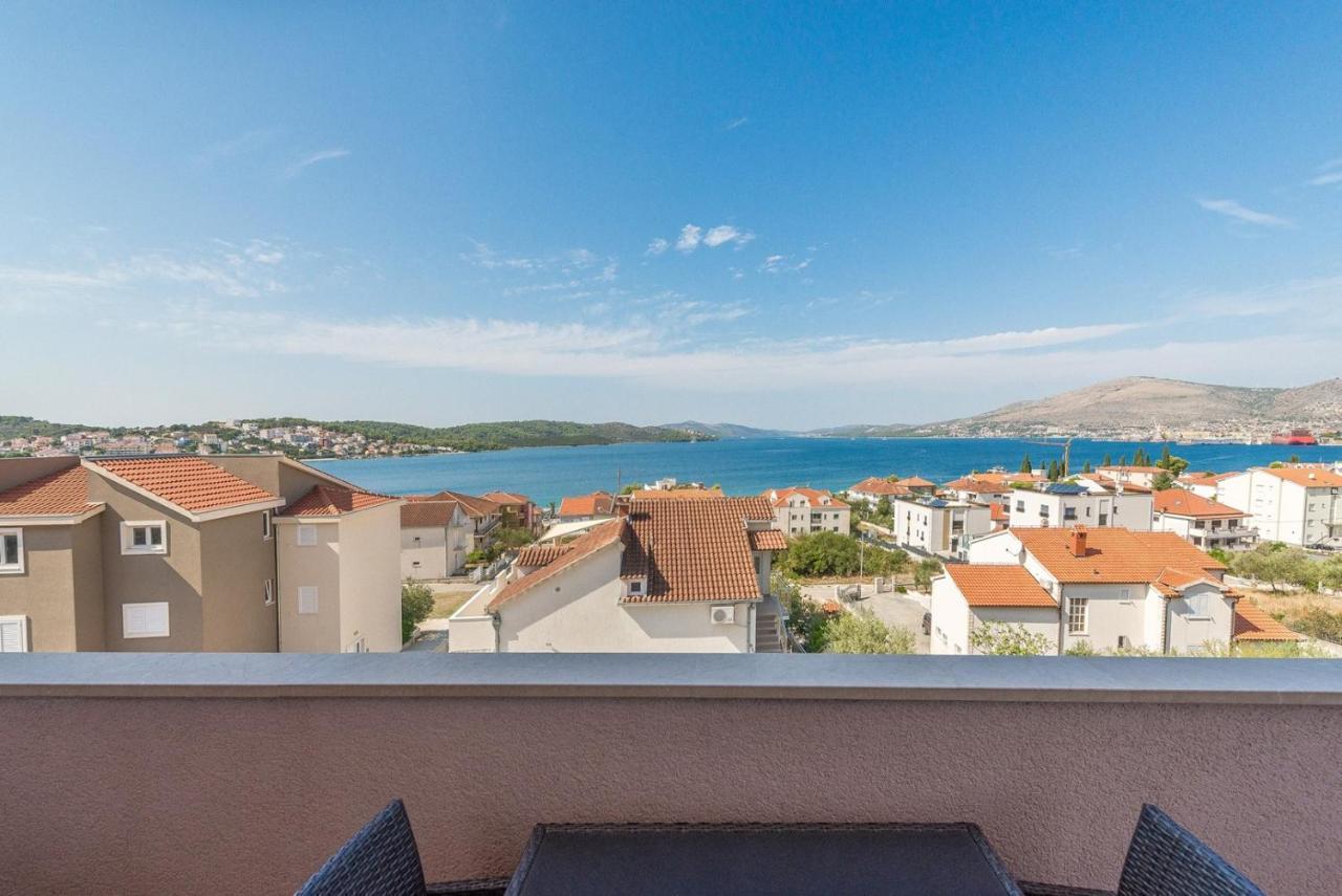 Apartments Ivana-Mira オクルグ・ゴルニ エクステリア 写真