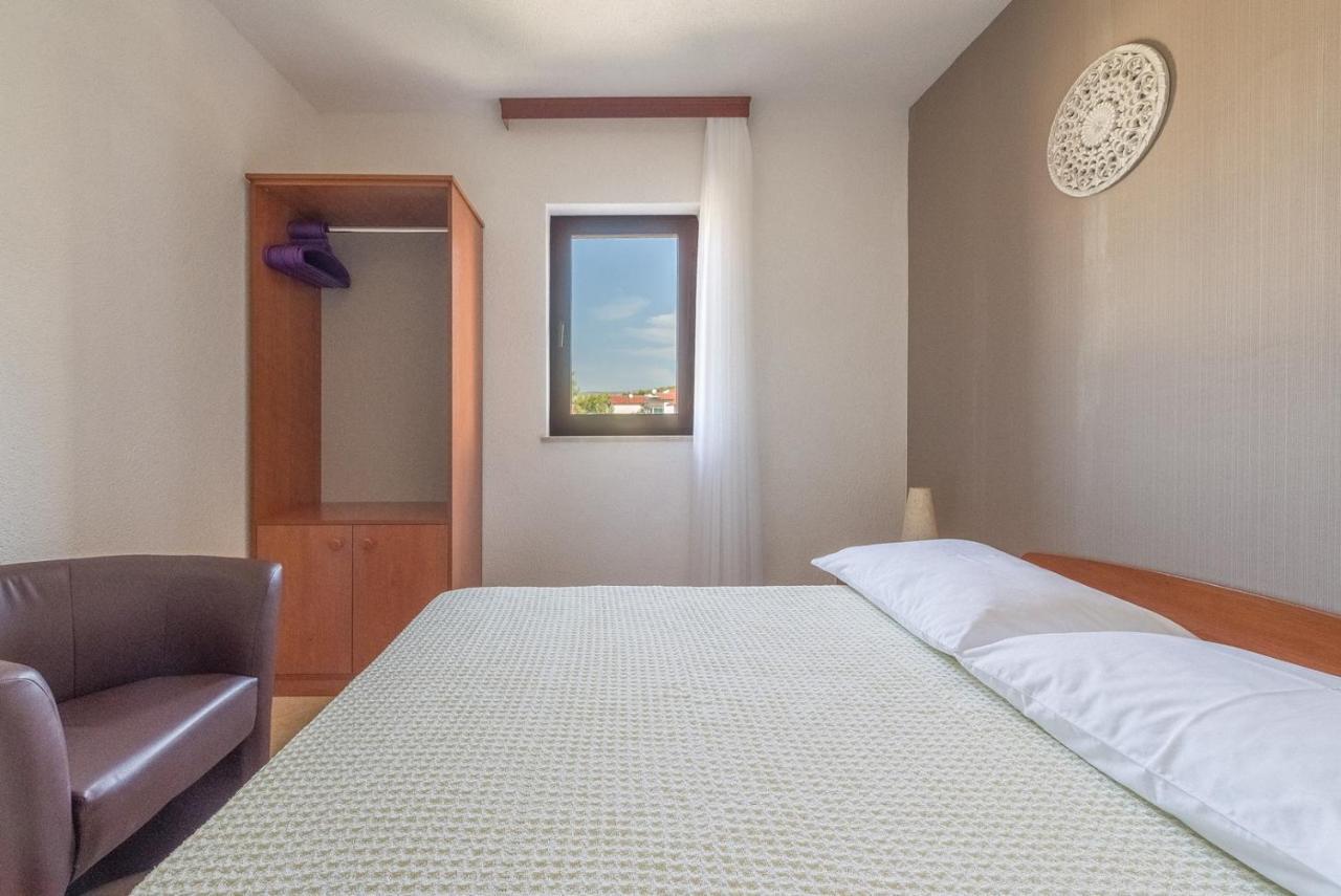 Apartments Ivana-Mira オクルグ・ゴルニ エクステリア 写真