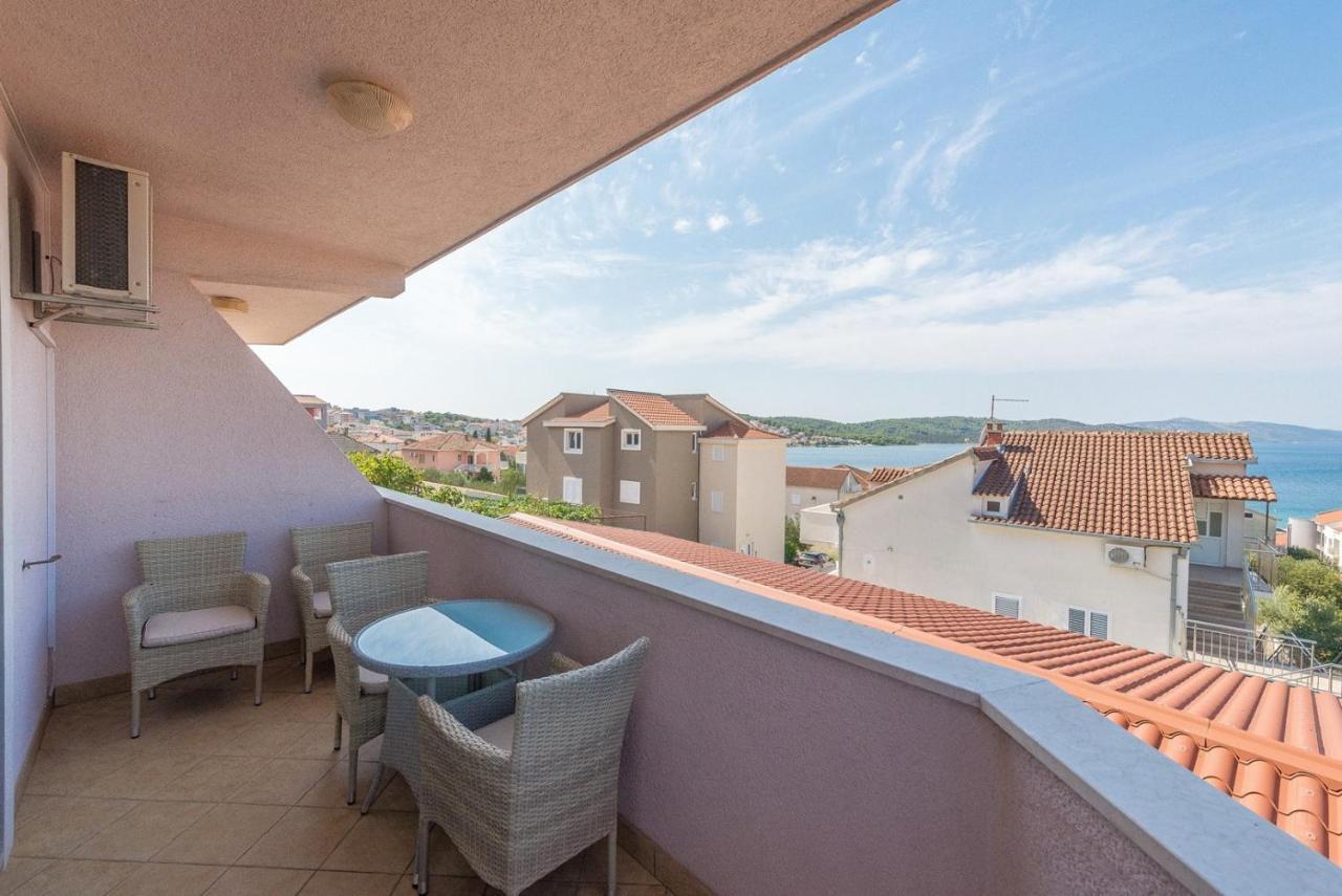 Apartments Ivana-Mira オクルグ・ゴルニ エクステリア 写真
