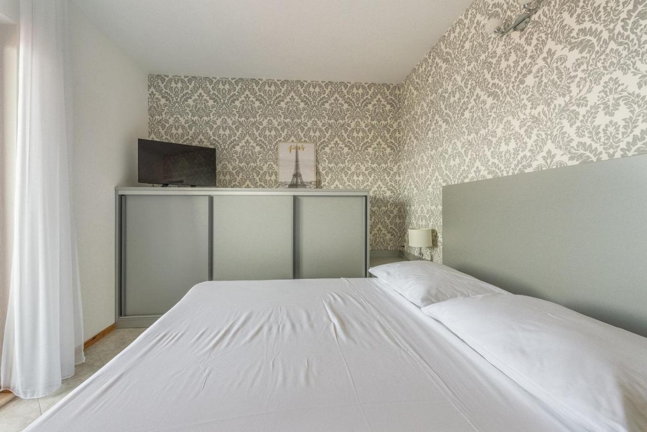 Apartments Ivana-Mira オクルグ・ゴルニ エクステリア 写真
