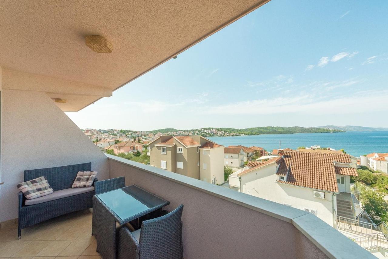 Apartments Ivana-Mira オクルグ・ゴルニ エクステリア 写真