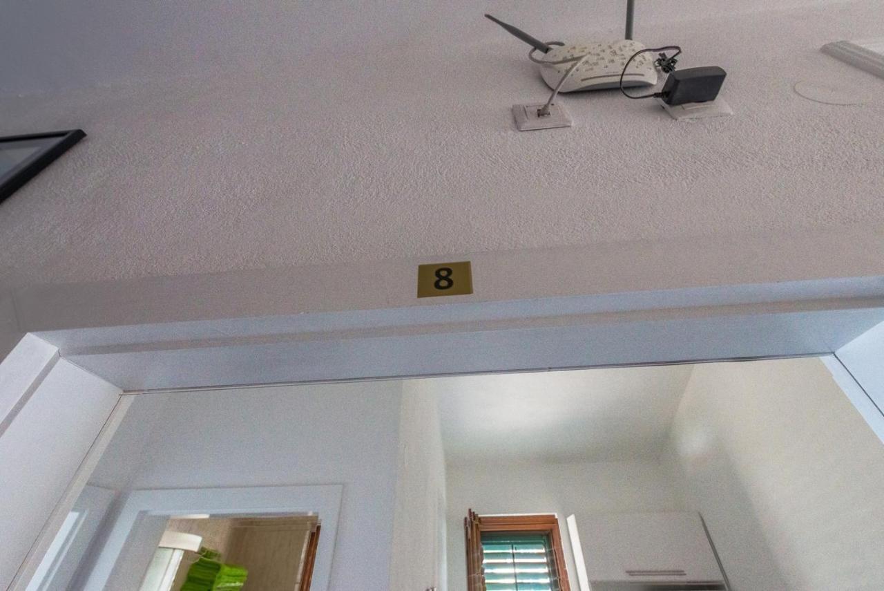 Apartments Ivana-Mira オクルグ・ゴルニ エクステリア 写真